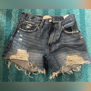 Abercrombie and fitch size 2/26 shorts